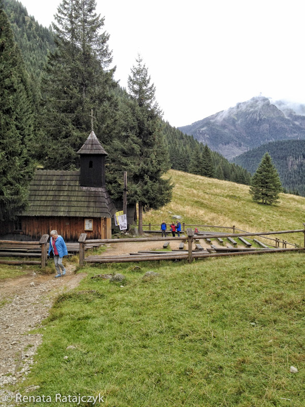 Here I am arriving to the chapel. Dolina Chocholowska,, Tatra mountains, Poland. 